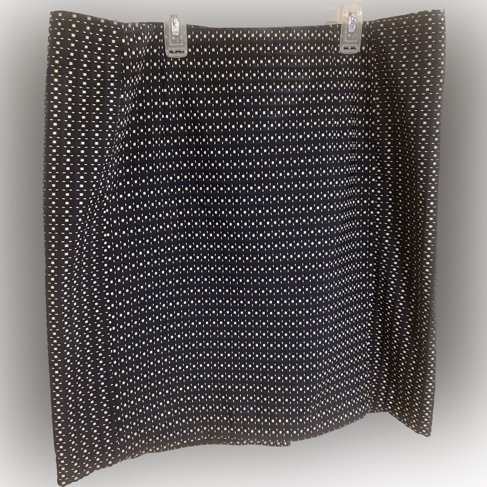 Tommy Hilfiger Lined Pencil Skirt with Gold Zipper Size 16
